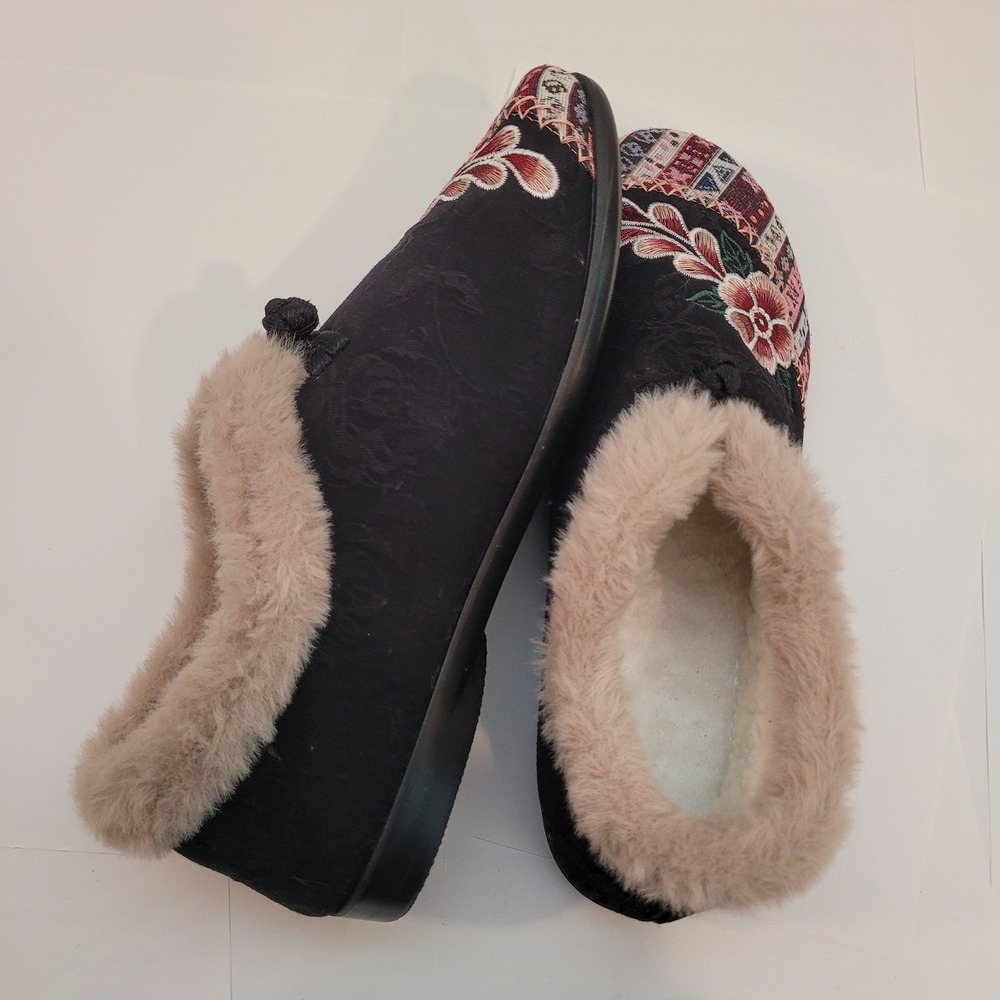 Lian Women Size 11 Black Traditional Chinese Embroidered Floral Slipper Mules - Picture 2 of 9